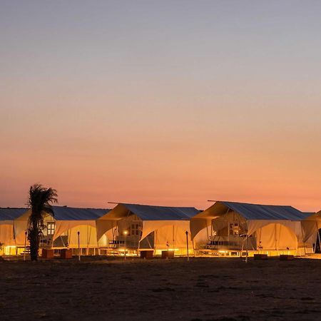 Zostel Sam Desert المظهر الخارجي الصورة